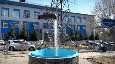 В Улан-Удэ запустили парящий фонтан 