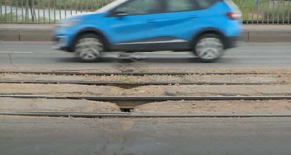 «Разбитая» Шишковка и трещины на мосту. Уланудэнцы недовольны ямами на дорогах