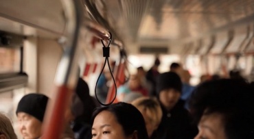 В 2,5 раза дешевле. В Улан-Удэ появились новые льготы на проезд в трамвае